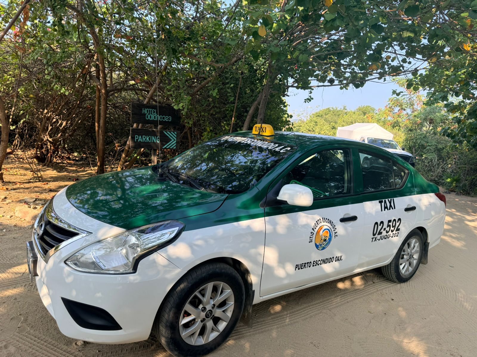 Transporte privado a Hotel Escondido Grupo Habita