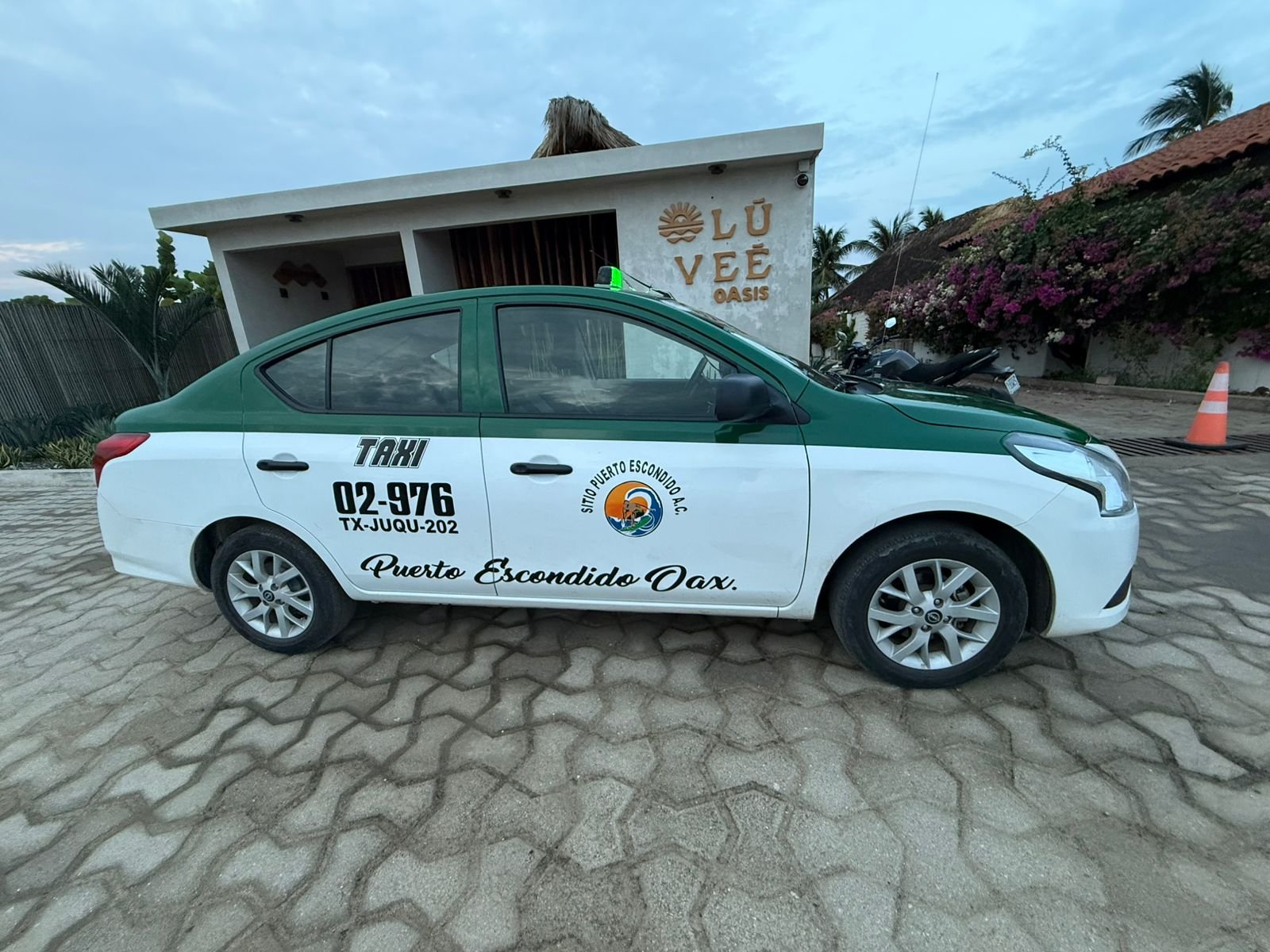 Playa Delfines Puerto Escondido